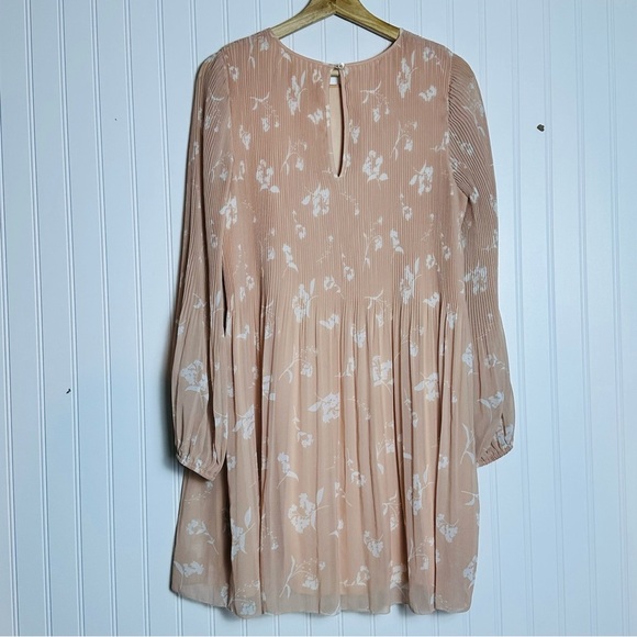 Aritzia Wilfred Daydreamer Mini Dress Pink Floral long-sleeve pleated chiffon M - Picture 7 of 11